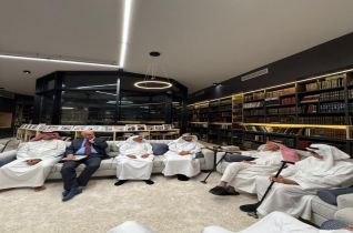 e8c9cf5d 4bd8 4c01 ba98 79fbfeee6479